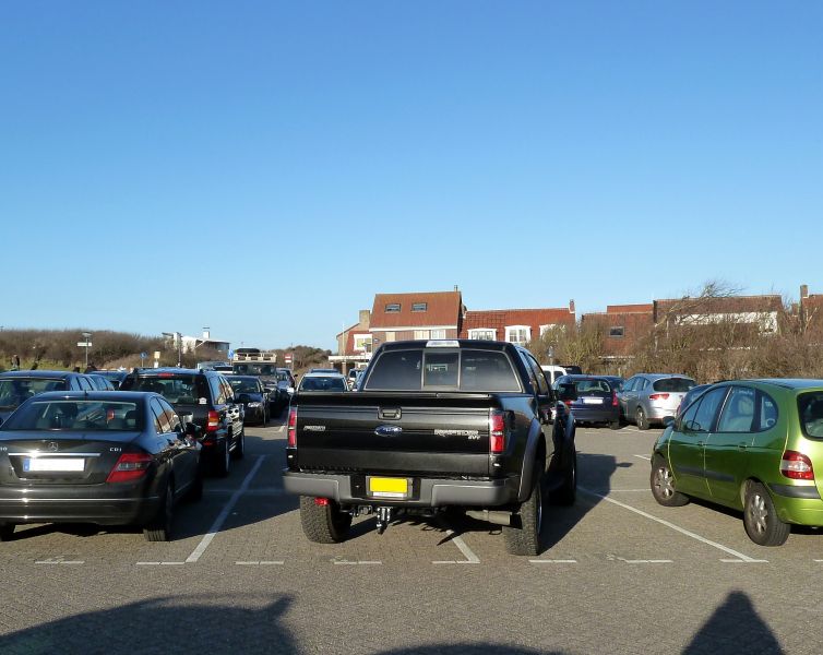 文件:Creative parking.jpg